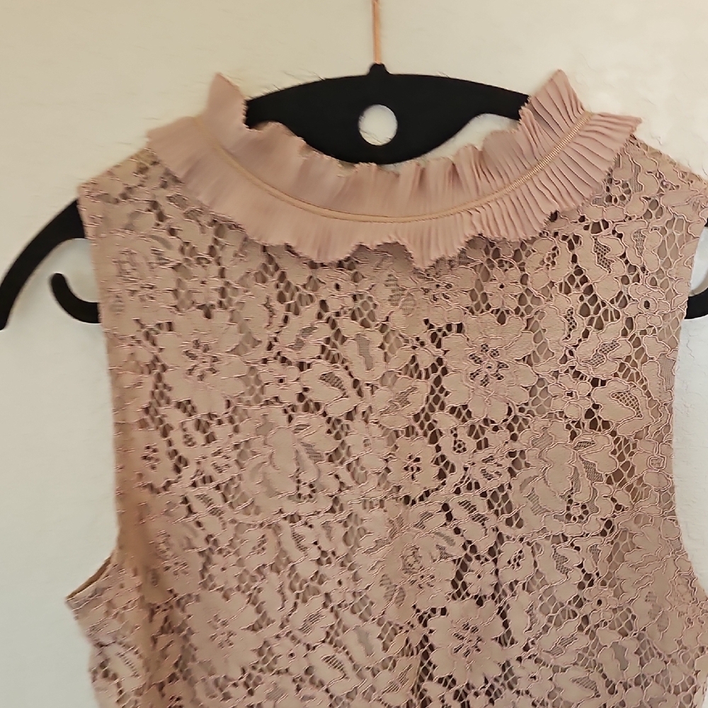 J. Crew Pink Lace Sleeveless Blouse( Welcome Offers😘) - Picture 5 of 6